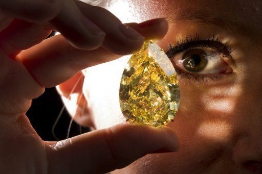 最大110克拉黄钻将拍卖 价值超1500万美元