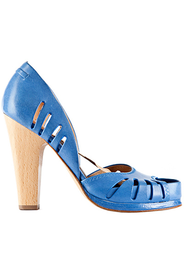 小清新的春夏 海洋蓝镂空美鞋