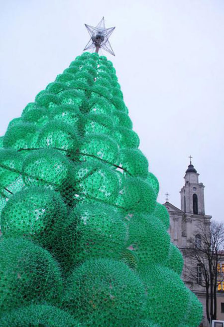 盘点十棵全球最具创意性的圣诞树